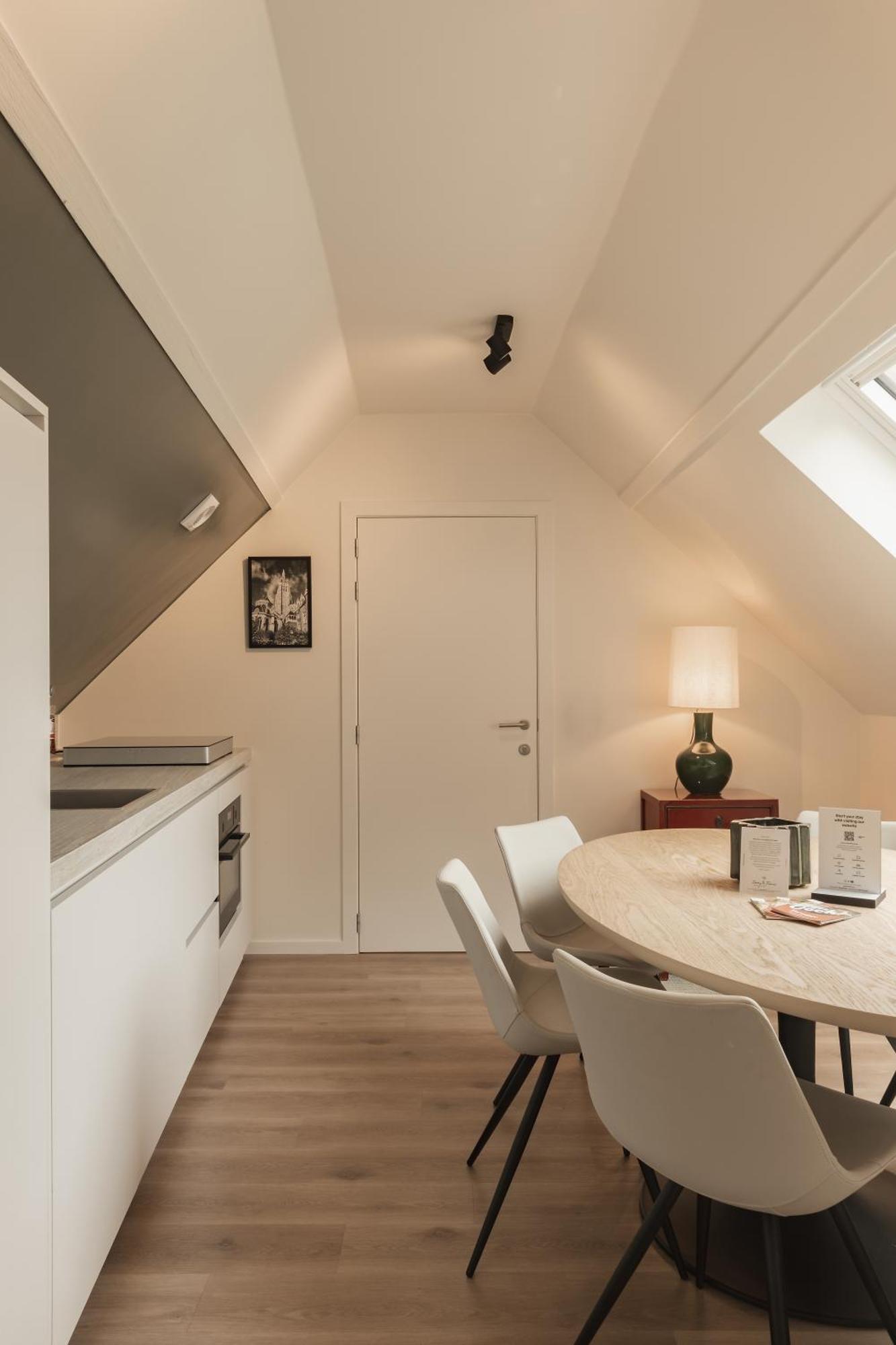 Highest Five By Romy&Travis Apartment Brugge Bagian luar foto